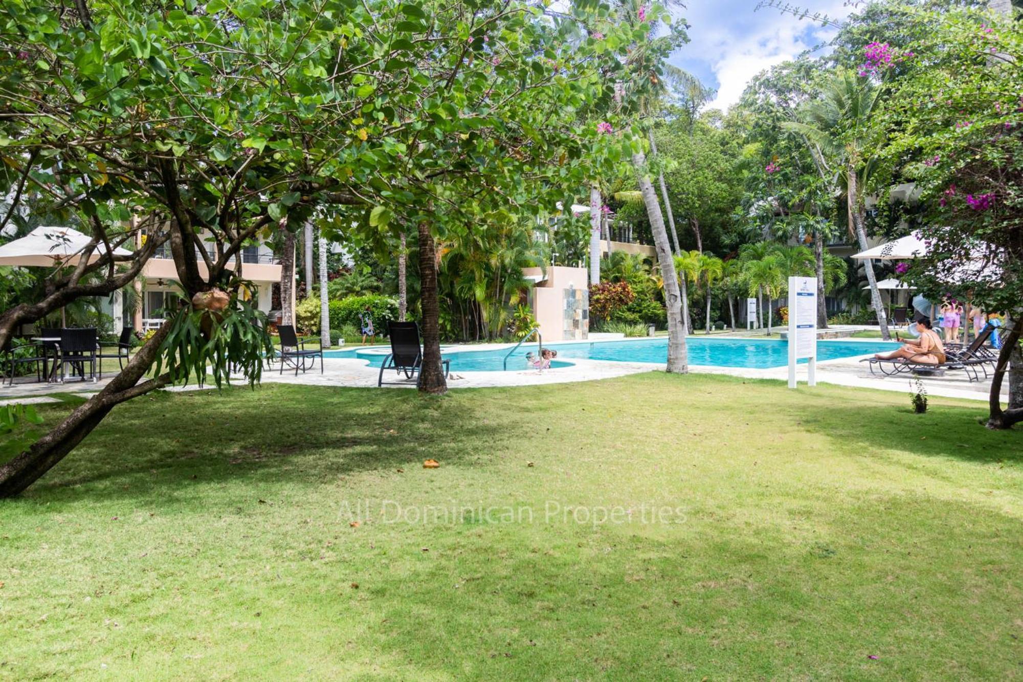 "Infinity Blue", Sosua! Luaran gambar