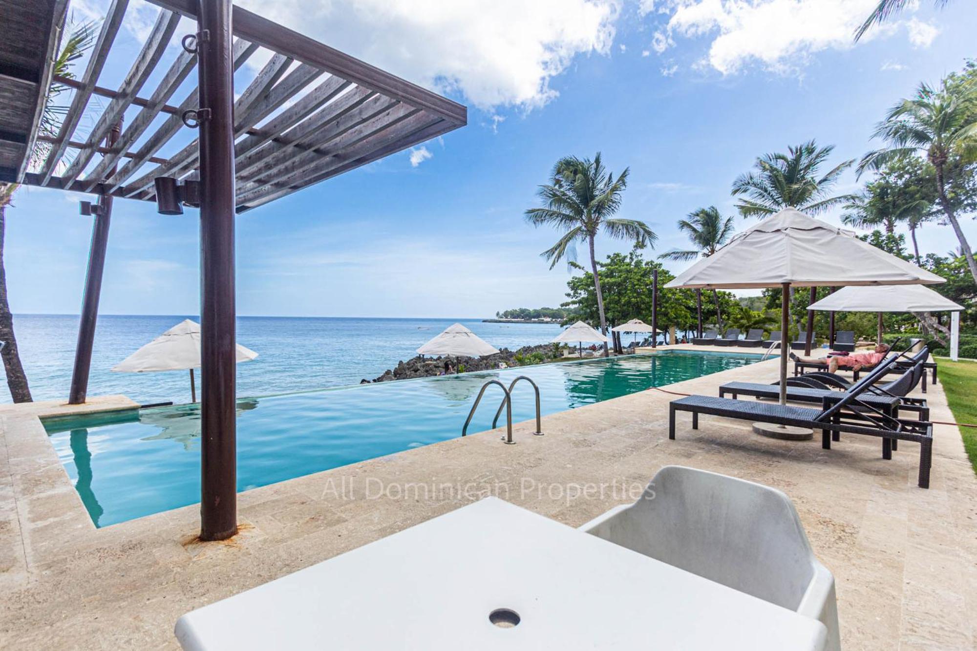 "Infinity Blue", Sosua! Luaran gambar